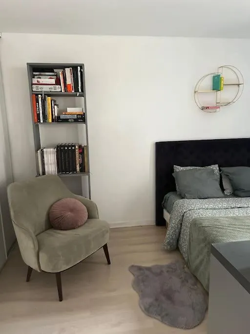 Cosy Studio With Terrace Paryż Apartament
